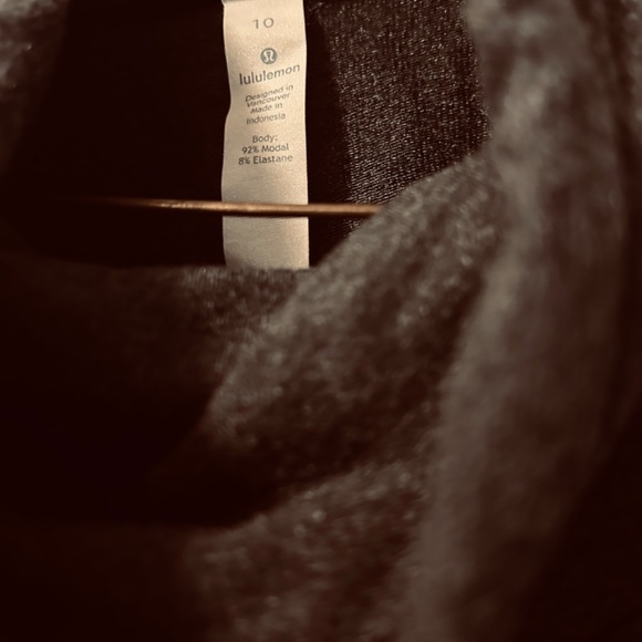 Lulu lemon bundle - Picture 8 of 11